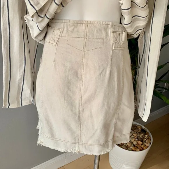 Free People Alpha Utility Raw-Edge Mini Skirt in Tan Size 8 - Picture 6 of 12